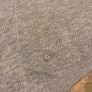 Reversible lululemon sweater size 8